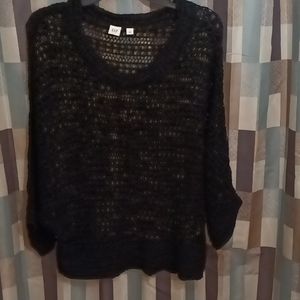 FINAL PRICE GAP beautiful black knit short sleeve sweater Size Large
